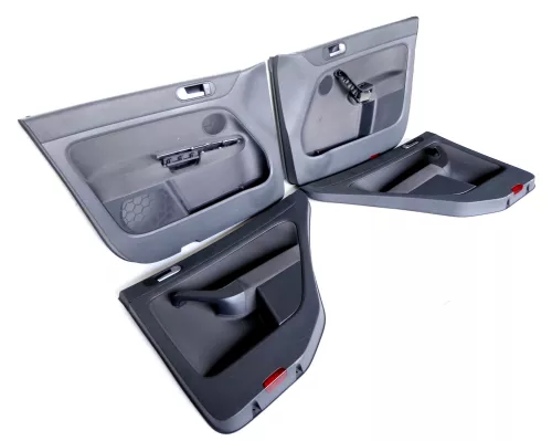 VW Golf Plus 5M 4x Türverkleidung Verkleidung Tür vorn hinten links schwarz (147080)