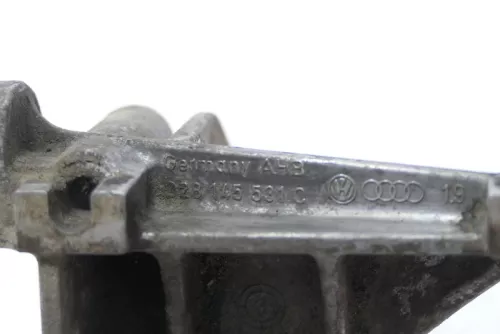 VW Golf Halter Konsole Lichtmaschine Servopumpe Träger 028145531C (147775)