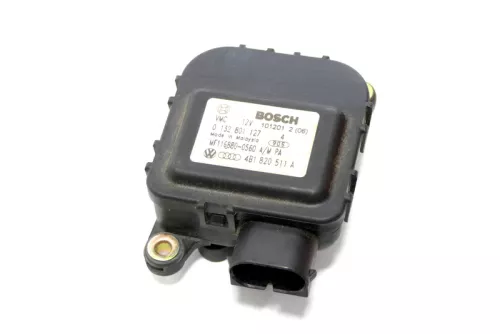 Audi A6 4B Stellmotor für Temperaturregelklappe Klimaanlage 4B1820511A rechts