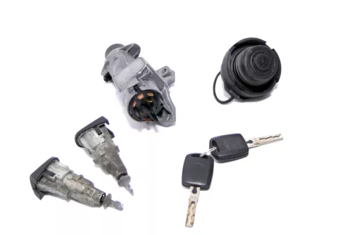Fabia 5J Zündschloß Schloß Zündung 2x Schlüssel 2x Türschloß Tür Tankdeckel (147939)