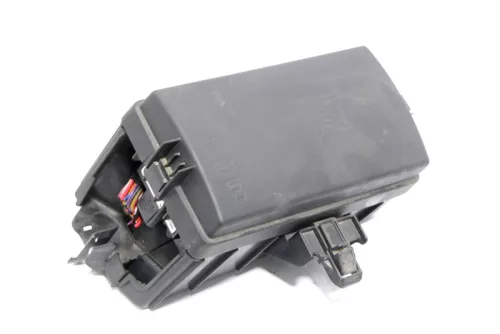 VW Golf A3 E-Box Sicherungskasten Zentralelektrik Relaisträger