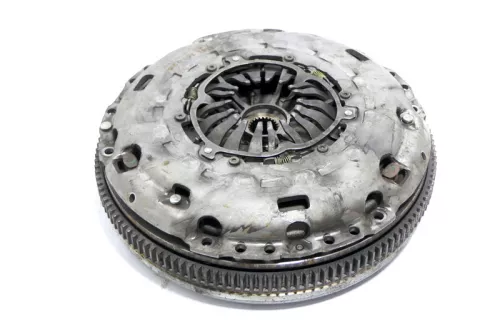 VW Golf 7 5G Zweimassenschwungrad Kupplung 2,0 TDI CRLB 04L105266C