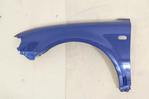 VW Passat 3B Kotflügel vorne links blau LA5E