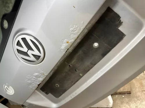 VW Golf Plus 5M Heckklappe hinten Kofferraumklappe Scheibe silber LA7W - ROST (148567)
