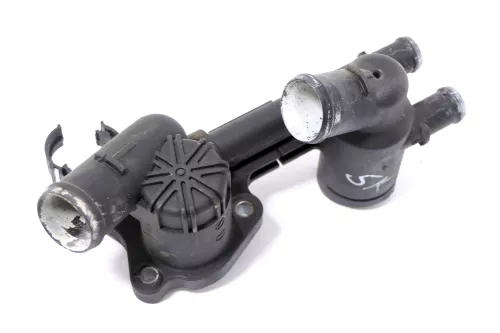 VW Polo Golf Octavia Thermostat Gehäuse Schlauch 03F121026A (148772)