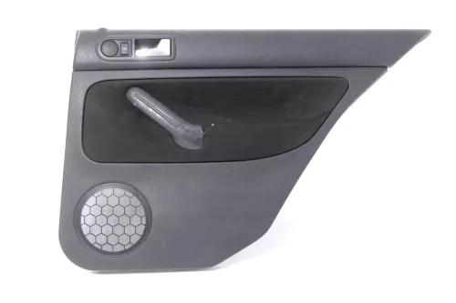 1x VW Golf 4 1J Limousine Türverkleidung Verkleidung Tür hinten rechts Griff