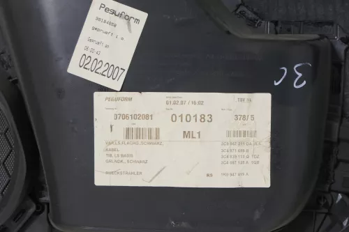 VW Passat 3C Kombi Türverkleidung Verkleidung Tür hinten links schwarz (148782)