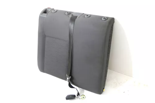 VW Golf 5 V Sitz hinten rechts Rückbank Rücksitzbank Lehne mit Gurt (148962)