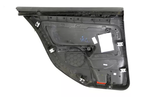 1x Jetta 1K Türverkleidung Verkleidung Tür hinten rechts 4/5-Türer schwarz (149026)