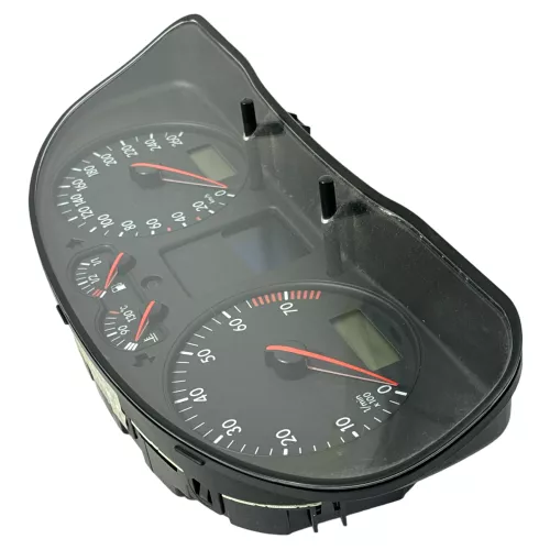 VW Passat 3B Tacho Tachometer Kombiinstrument 259.000km 3B0920822 Benziner (149179)