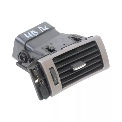 A6 4B Lüftungsdüse beleuchtet Düse Lüftung vorne rechts 4B1820902