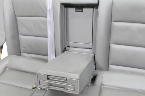 Audi A4 B6 B7 8E Avant Sitz Rückbank Rücksitzbank hinten Leder grau Armlehne Ski (150038)