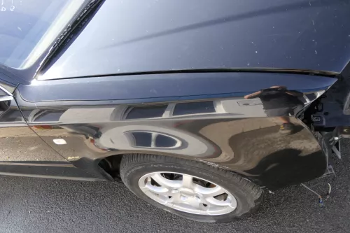 Audi A6 4B Kotflügel vorne rechts schwarz LY9B (bis ca.Mitte 2001passend (150159)