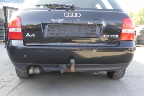 Audi A4 B5 Kombi Varia Stoßstange hinten Heckstoßstange schwarz LY9B Facelift