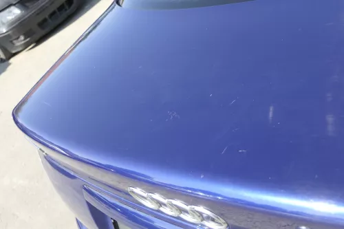 Audi A4 B5 Heckklappe hinten Klappe Kofferraumklappe Limousine blau LZ5K (150204)