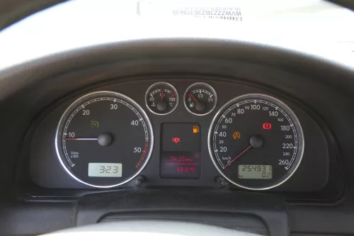 VW Passat 3BG Tacho Tachometer Kombiinstrument 254.000km 3B0920829A Diesel TDI
