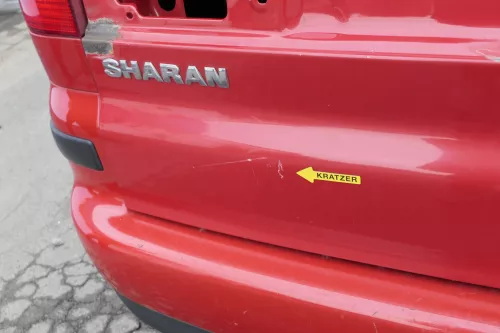 VW Sharan 7M 7M3 Heckklappe Scheibe  Klappe hinten ab Bj.2000 rot LD3W (150396)