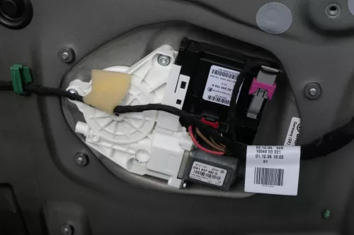 VW Golf 5 Plus ektrischer Fensterheber Motor rechts vorne 5K0959702G 1K0959792K