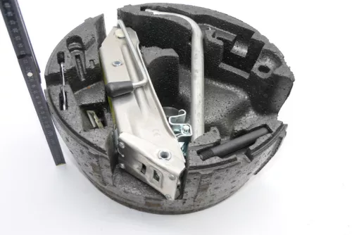 VW Golf 5 Touran etc. Wagenheber Bordwerkzeug Schlüssel -