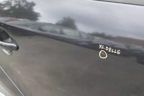 VW Touran 1T 1T3 Tür hinten rechts schwarz metallic LC9Z black metal  + Scheibe (150684)