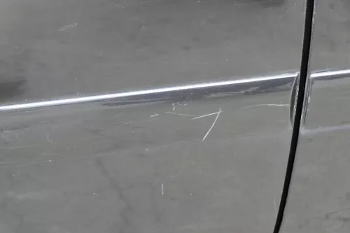 VW Touran 1T 1T3 Tür hinten rechts schwarz metallic LC9Z black metal  + Scheibe (150684)