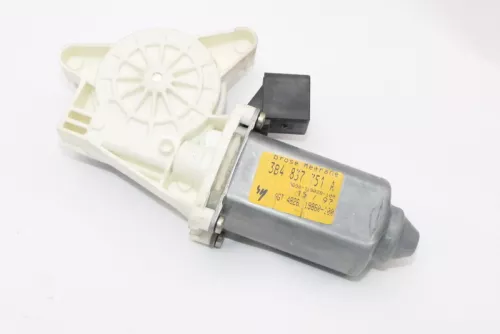 VW Passat 3B ektrischer Fensterheber vorne links 3B4837751A Fensterhebermotor