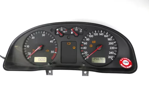 VW Passat 3B Tacho Tachometer Kombiinstrument 256.000km 3B0920802A TDI (150906)