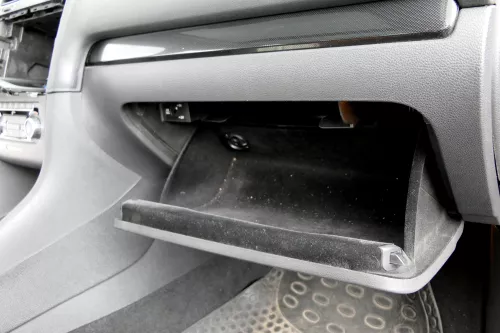 VW Golf 6 + Kombi AJ5 Handschuhfach schwarz Handschuhfachdeckel Deckel Klappe (151255)