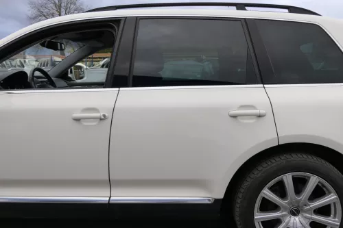 VW Touareg 7L Tür hinten links weiß LR9A