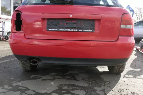 Audi A4 B5 Kombi Variant Stoßstange hinten Heckstoßstange rot LY3H Facelift