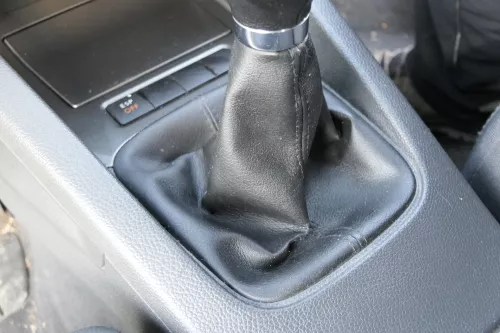 VW Golf 5 Schaltknauf Schaltsack Schaltung Schaltknüppel 6-Gang Leder Kunstleder (151636)