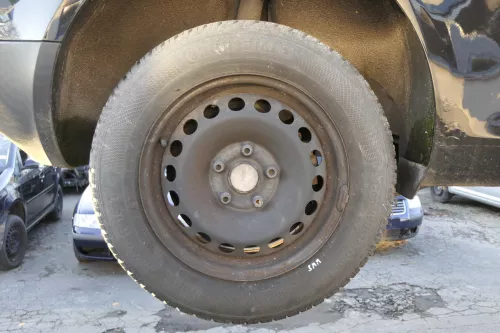 4x Skoda Octavia 1Z 195/65 R15 91T Winterreifen M+S Felgen Reifen M&S ca. 5mm (151648)