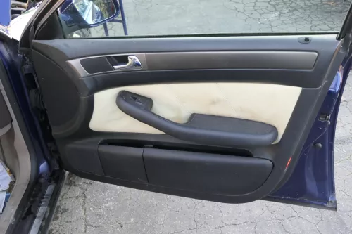 Audi A6 4B Türverkleidung Verkleidung Tür vorne hinten Leder besch melange beige (151789)