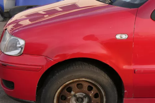 VW Polo 6N2 Kotflügel vorne links rot LP3G (bis auf den Schweller)