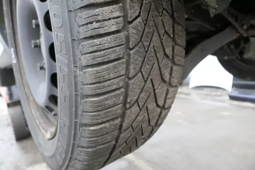 VW Passat 3C Golf Reifen Winterrreifen M&S 205/55 R16 94H Felgen 6-7mm (151972)