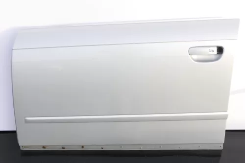 Audi A4 B7 8E Tür vorne links silber LY7W Kombi+Limo S-line nur Türblatt