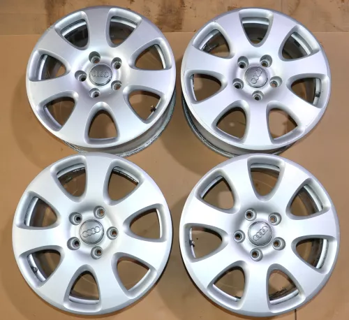 Audi Q7 Alufelgen Felge Felgen 4L0601025E  E7,5j x18 H2 ET 53 ohne Reifen 35674