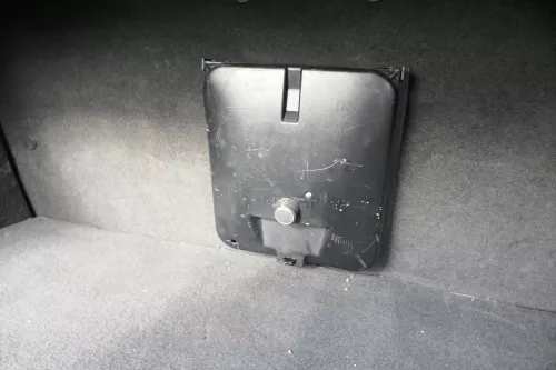 Audi A8 4D Avant Sitz Rückbank Rücksitzbank hinten Ski aquablau (152317)