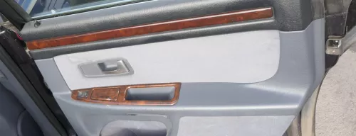 Audi A8 4D Verkleidung Klappe Abdeckung Dekor Holz Optik Mittelkonsole (152328)