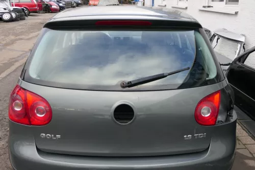 VW Golf 5 V Heckklappe hinten Kofferraumklappe mit Scheibe grau grün LA6Q saga