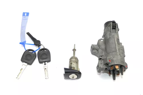 VW Passat 3BG 3B Schloßsystem 1x Türschloß links 2x Schlüssel Schloß Zündschloß (152481)