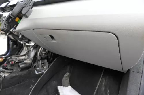 VW Passat 3C Handschuhfach Handschuhfachdeckel Deckel Klappe grau classicgrey