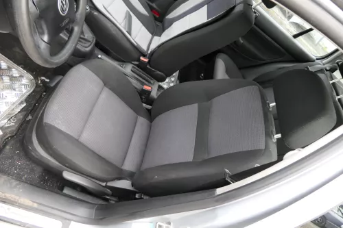 VW Golf 4 Bora Sitz vorne links Fahrersitz 4/5-Türer Q211  SHZ