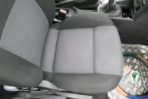 VW Golf 4 Bora Sitz vorne rechts  Beifahrersitz 4/5-Türer Q211  SHZ (152644)