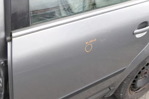 VW Passat 3B 3BG Kombi Variant Tür hinten links grau LD7W urbangrey (152650)