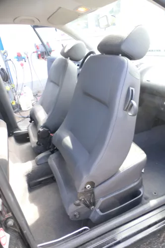 VW Polo 6N2 Seat Ibiza 6K Sitz vorne rechts Beifahrersitz 2/3-Türer AIrbag (152765)