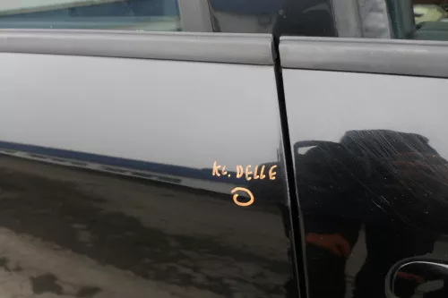 Audi A4 B7 8E Tür hinten rechts schwarz LY9B brillian Kombi mit Scheibe  Rahmen (152812)