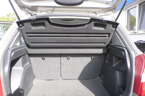 Skoda Fabia 5J Limousine Laderaumabdeckung Hutablage Kofferraum schwarz (152849)