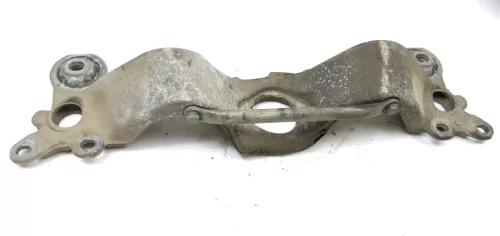 Audi A4 8E B6 Querrohr Querträger Halter Getriebe 8E0399263AG 8E0399261Q Automat (152861)