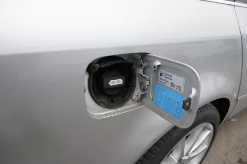 Audi A6 4B 4Z Tankdeckel Tankklappe Tank Deckel Klappe grau silber LY7W (152891)